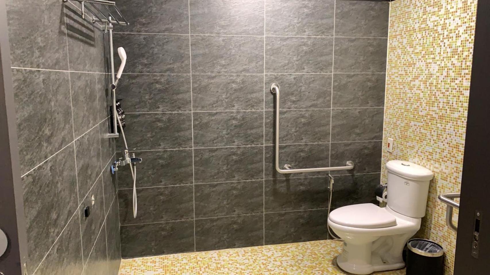 Check Inn Express New Taipei Tamsui Quarto foto